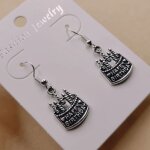 Boucles d'oreilles pendantes vintage de la srie britannique, bouteille de bire, tasse a caf, cuillre ...