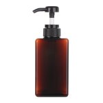 Bouteille carrée transparente avec points de mousse fouettés, distributeur de liquide regina, pompe à ... Bouteille carrée transparente avec points de mousse fouettés, distributeur de liquide regina, pompe à ...