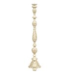 Chandelier en bois a finition blanche antique fabrique en italie Chandelier en bois a finition blanche antique fabrique en italie