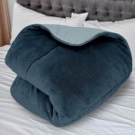 Couette doubl�e polaire microfibre 140x200 cm bicolore bleu ciel et marine, par soleil d'ocre