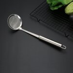 Cuillère a fil fin en acier inoxydable a tamis d'huile chaud et pot de soupe cuillère ecumoire pour friteuse ... Cuillère a fil fin en acier inoxydable a tamis d'huile chaud et pot de soupe cuillère ecumoire pour friteuse ...
