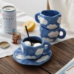 Ensemble de tasse a café et soucoupe en céramique, fait a la main, irrégulier, peint a fleurs, réutilisable, ... Ensemble de tasse a café et soucoupe en céramique, fait a la main, irrégulier, peint a fleurs, réutilisable, ...