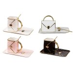 Ensemble de tasses et soucoupes a censemble de tasses et soucoupes a ca
