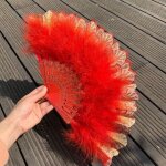 Eventail � main blanc en plumes de marabout style vintage 23 x 42 cm � paillettes dor�es rouge yonis
