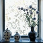 Film adh�sif d�coratif pour vitres nacr� effet verre d�poli sabl� pivoines blanches, autocollant sans ...