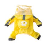 Imperméable a quatre pattes pour animaux de compagnie avec chaussures de pluie et construction de traction, ... Imperméable a quatre pattes pour animaux de compagnie avec chaussures de pluie et construction de traction, ...
