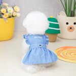 Jupe en denim avec lettres brodées pour chien, vêtements pour animaux de compagnie, chiot, chat, printemps ... Jupe en denim avec lettres brodées pour chien, vêtements pour animaux de compagnie, chiot, chat, printemps ...