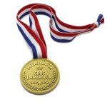 Medaille d'or resine emmerdeur ruban france 10. 5cm
