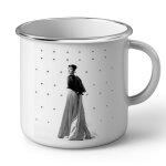 Mug en métal emaillé audrey hepburn en robe / plus belles femmes du monde Mug en métal emaillé audrey hepburn en robe / plus belles femmes du monde