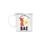 Mug en métal emaillé bae bacon and eggs jeux de mots nourriture street food Mug en métal emaillé bae bacon and eggs jeux de mots nourriture street food