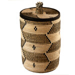 Panier � linge motifs ethniques en fibres naturelles