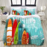 Parure de lit avec housse de couette en microfibre, mur de toit en bois graffiti et planche de surf six ...