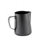 Pichet a mousse de lait, expresso, café, artisanat barista, latte, cappuccino, tasse a crème, rouge, ... Pichet a mousse de lait, expresso, café, artisanat barista, latte, cappuccino, tasse a crème, rouge, ...