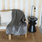 Plaid canap� en velours matelass�