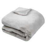 Plaid en imitation fourrure ultra moelleux