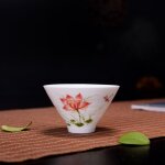 Porcelaine tasse simple kungfu tasse a thé, bol a thé motif floral style chinois, service a thé, fourniture ... Porcelaine tasse simple kungfu tasse a thé, bol a thé motif floral style chinois, service a thé, fourniture ...