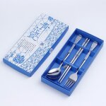 Service de table en porcelaine bleu - blanc, style chinois, vaisselle, fourchette, cuillère, baguettes, ... Service de table en porcelaine bleu - blanc, style chinois, vaisselle, fourchette, cuillère, baguettes, ...
