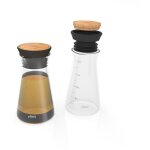 Shaker pebbly vinaigrette noir