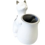 Statue cache pot chat tenant un vase