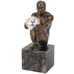Statuette homme sur socle 25 cm