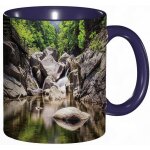 Tasse a cafe parcs nationaux paysage de cascade de foret tropicale avec des rochers dans la riviere nature ... Tasse a cafe parcs nationaux paysage de cascade de foret tropicale avec des rochers dans la riviere nature ...