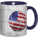 Tasse a cafe sports usa american ed sur un ballon de football dans un filet pour l'art de la competition ... Tasse a cafe sports usa american ed sur un ballon de football dans un filet pour l'art de la competition ...
