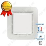 Td� la puce identifie la chati�re, le chiot entre et sort du trou, et le chat entre et sort librement ...