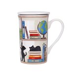 Tisani�re chaton dans la biblioth�que avec infuseur