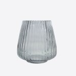 Vase en verre bleu d17. 7 h18cm