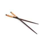 Vhbw 1 paire de baguettes - chopsticks en bois, design clair anti - glissement, marron Vhbw 1 paire de baguettes - chopsticks en bois, design clair anti - glissement, marron