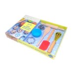 Coffret mes premiers g�teaux - avec 1 fouet, 1 cuill�re, 1 maryse, 1 rouleau a p�tisserie, 6 moules a ...