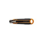 Fiskars cutter de scurit lame trapzoidale spcifique 18mm