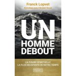 Un homme debout