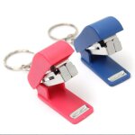 Reliure de documents, bureau, ecole, mini agrafeuse avec porte - cls, couleur alatoire