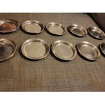 10 petites coupelles en inox