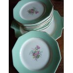 11 assiettes desert 1plat de service (moulin des loups) semi porcelaine , saint amand - hamage 11 assiettes desert 1plat de service (moulin des loups) semi porcelaine , saint amand - hamage