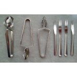 3 cuill�res a escargots + 4 fourchettes, neuves