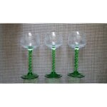 3 verres a pied pour vin blanc