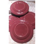 4 assiettes plates en fa�ence rouge