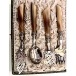 4 couverts a service argent massif et corne