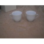 4 tasses a cafe et 4 soucoupes porcelaine