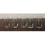 5 anciens verres a liqueur gravs