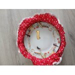 6 assiettes a fromage dans son etui. en porcelaine l'hirondelle de mehun sur yevre 18500 france 6 assiettes a fromage dans son etui. en porcelaine l'hirondelle de mehun sur yevre 18500 france