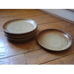 7 assiettes plates artisanales en gres diametre 23cm