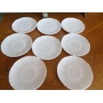 8 petites assiettes blanche