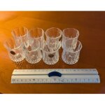 8 verres a liqueur ou a digestif cristal d'arques, garantis 24% de plomb, hauteur 5. 5cm, 4 cm de diam�tres, ...