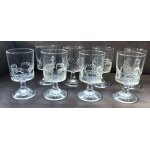8 verres taill�s a pieds en cristal d'arques Ø 6 cm h. 11, 5 cm - mod�le rare