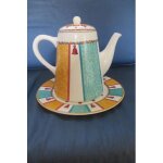 Ancienne verseuse a caf� et assiette fa�ence