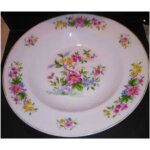 Assiette creuse - en  ; porcelaine de limoges  ; - petites fleurs