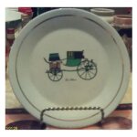Assiette a dessert - en porcelaine -  ; k & g - luneville badonviller  ; -  ; town chariot  ;